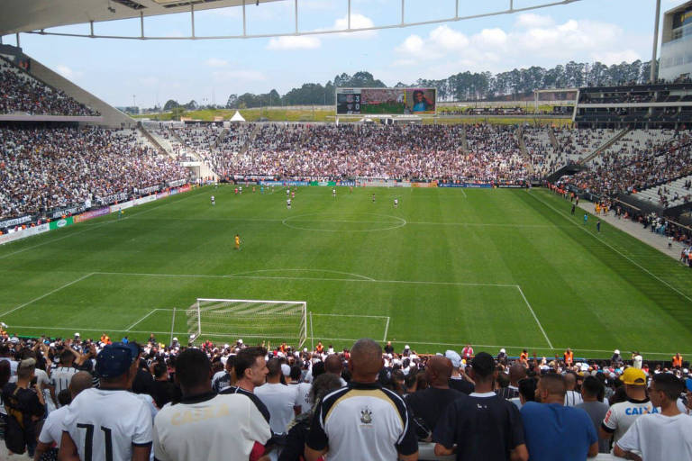 Com recorde de público, Corinthians é campeão paulista no feminino 