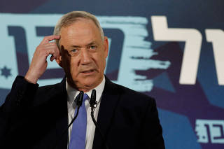 Benny Gantz, head of Blue and White party, delivers a statement in Tel Aviv