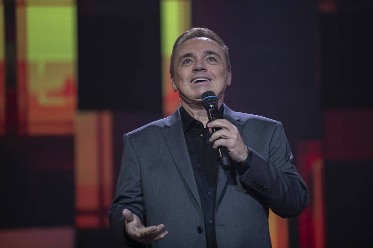 O apresentador Antônio Augusto Moraes Liberato, o Gugu, durante a gravação do programa  Canta Comigo