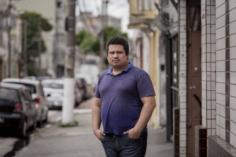 Francisco Roca, que escreve em um jornal para imigrantes e não acha que tenha havido golpe em seu país 