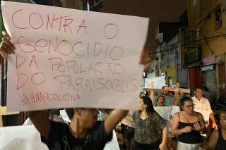 Protesto de moradores de Paraisópolis contra a violência da polícia