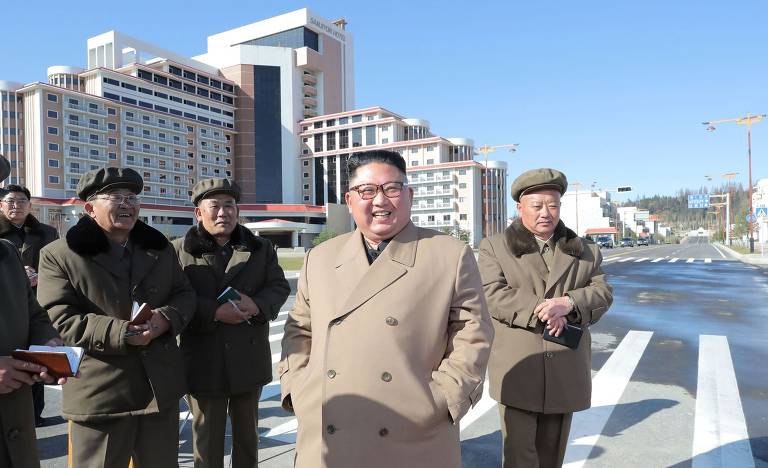 Kim visita Samjiyon, em imagem divulgada em outubro
