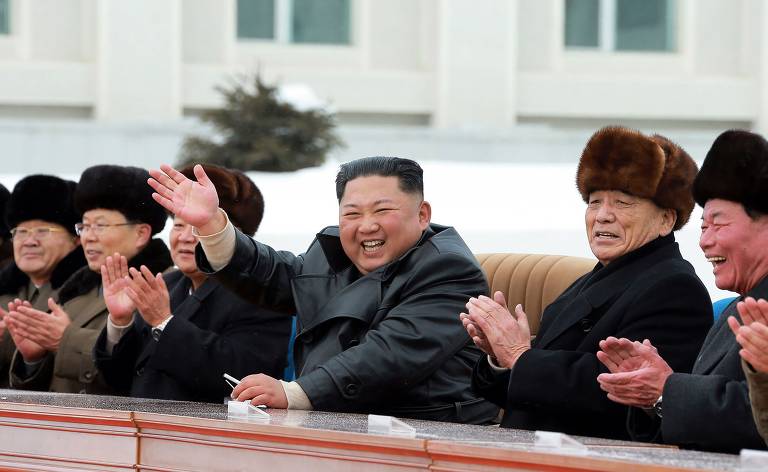 This picture taken on December 2, 2019 and released from North Korea's official Korean Central News Agency (KCNA) on December 3, 2019 shows North Korean leader Kim Jong Un (C) attending a ceremony to mark the completion of the construction of the township of Samjiyon County. (Photo by STR / various sources / AFP) / South Korea OUT / ---EDITORS NOTE--- RESTRICTED TO EDITORIAL USE - MANDATORY CREDIT "AFP PHOTO/KCNA VIA KNS" - NO MARKETING NO ADVERTISING CAMPAIGNS - DISTRIBUTED AS A SERVICE TO CLIENTS / THIS PICTURE WAS MADE AVAILABLE BY A THIRD PARTY. AFP CAN NOT INDEPENDENTLY VERIFY THE AUTHENTICITY, LOCATION, DATE AND CONTENT OF THIS IMAGE --- /