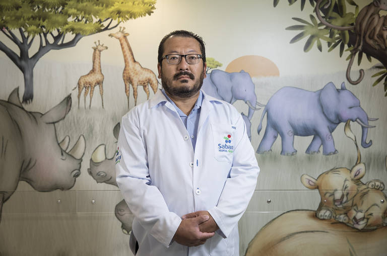 O neuropediatra Carlos Takeuchi prescreve maconha medicinal para os casos de epilepsia recomendados pelo CFM
