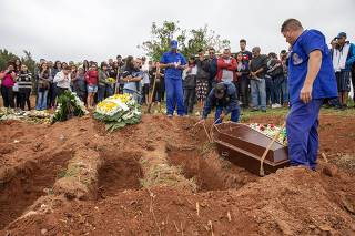 Enterro de Denys Henrique Quirino da Silva, 16