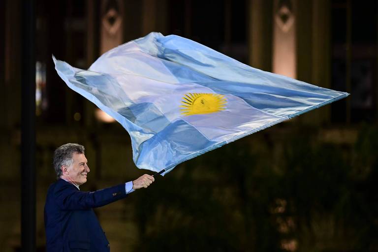 Mauricio Macri, então candidato à reeleição, durante comício eleitoral em Córdoba