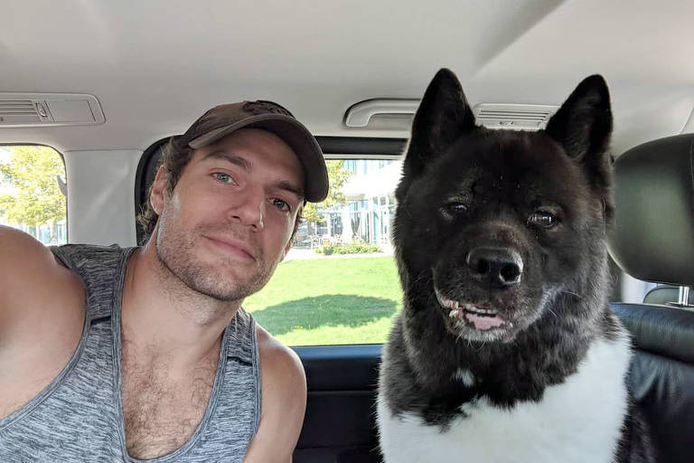 Meu lindo e brilhante amor', se declara Henry Cavill a nova namorada 