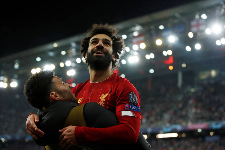 Salah comemora gol contra o Salzburg pela Liga dos Campeões