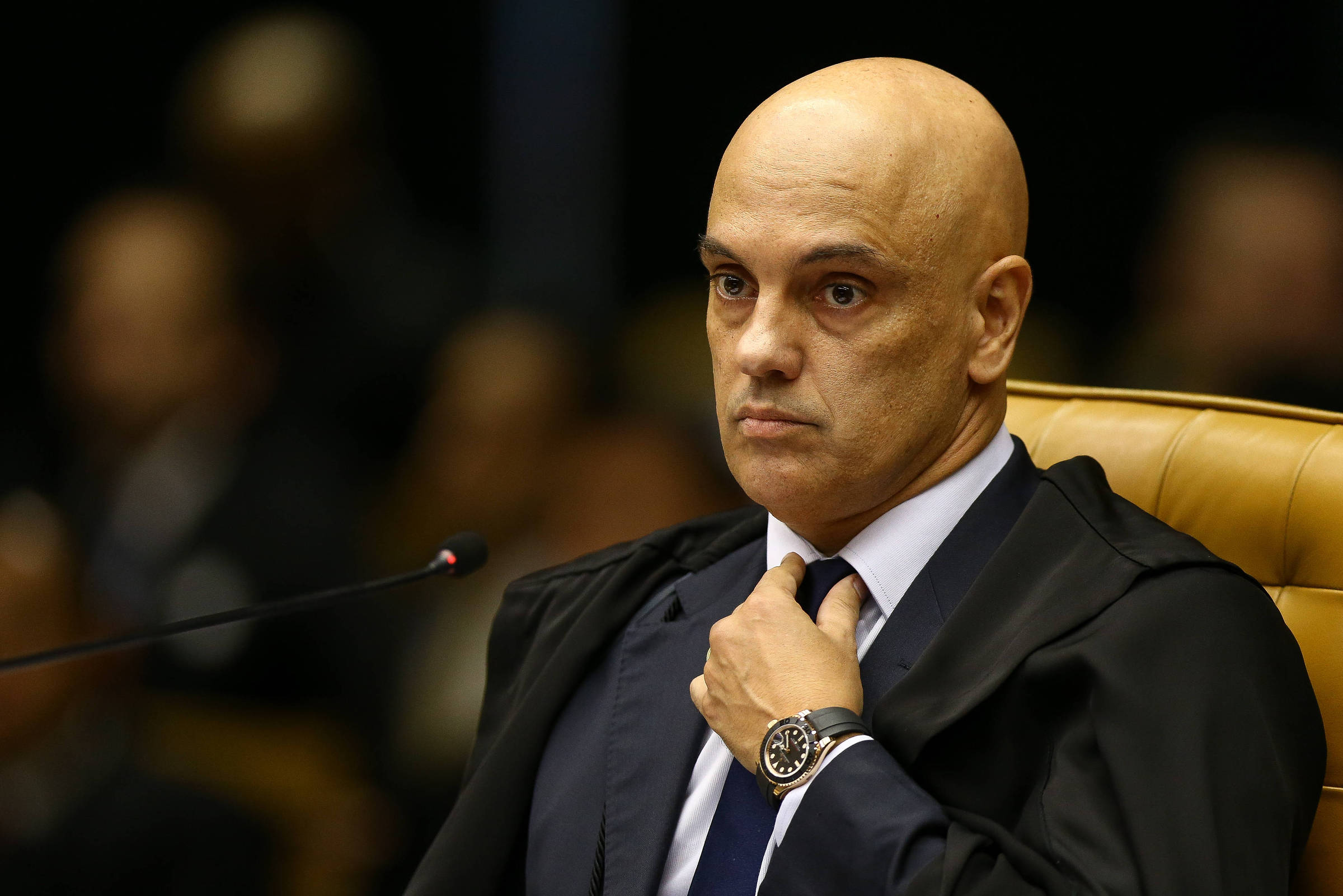 Alexandre de Moraes já tem informação para ações explosivas, mas preferiu esperar