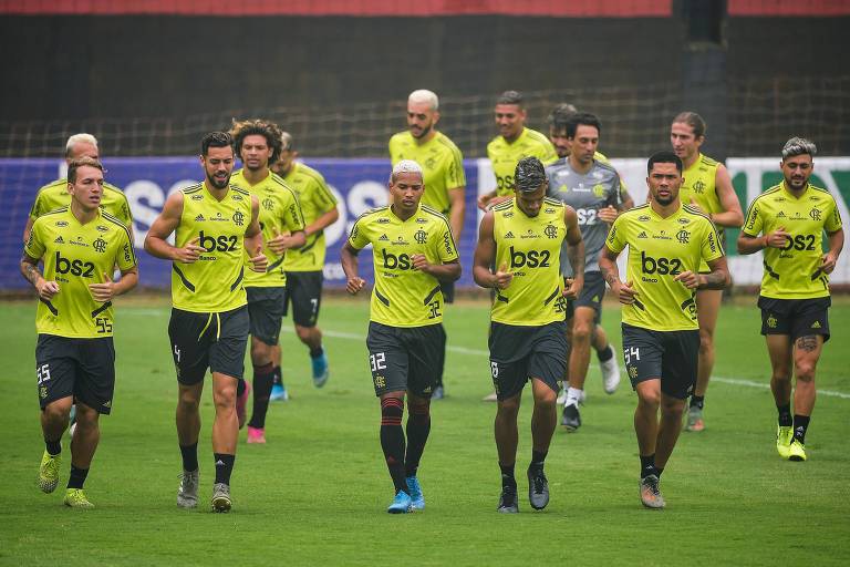 Time do Flamengo treina no Rio de Janeiro antes de embarcar para o Qatar