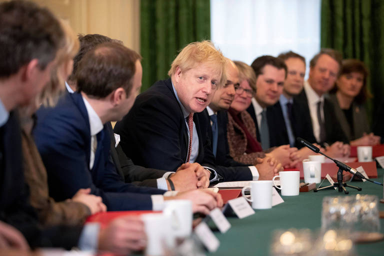 O premiê Boris Johnson durante primeira reunião com seus ministros desde a última eleição britânica