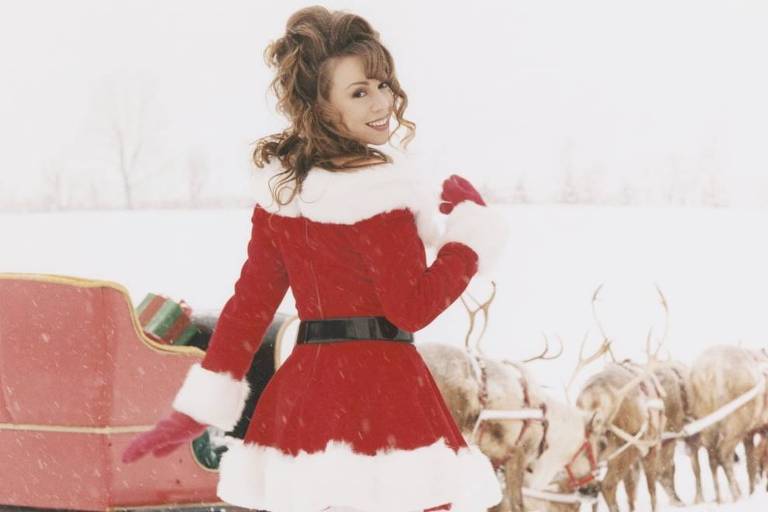 Mariah Carey em imagem promocional do álbum 'Merry Christmas'