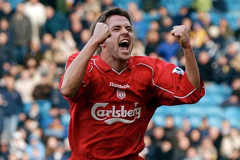 Michael Owen comemora gol pelo Liverpool diante do Leeds United, em 2002