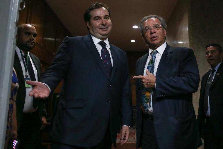 14.jun.19: Ao criticar alterações na reforma da Previdência, disse que parlamentares não têm compromisso com a nova geração e cedem ao lobby dos privilegiados. Fala repercutiu mal e presidente da Câmara, Rodrigo Maia (DEM-RJ), disse que governo é usina de crises