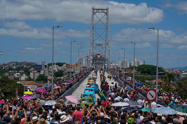 Ponte Hercílio Luz, em Florianópolis, é reinaugurada; veja mais fotos desta segunda (30)
