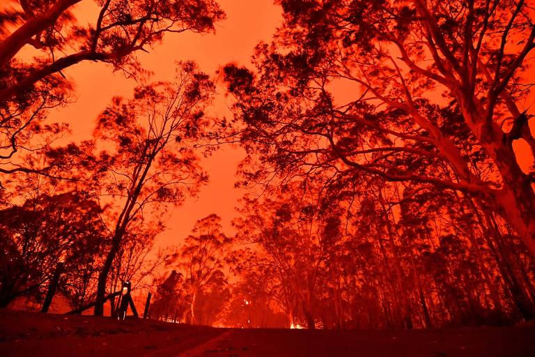 Incêndio se espalha na Austrália