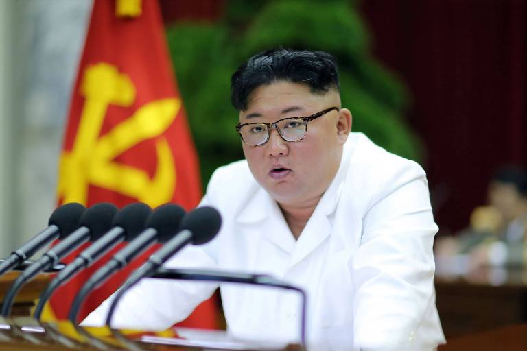 O líder da Coreia do Norte, Kim Jong-un durante uma conferência partidária