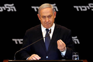 Israeli Prime minister Benjamin Netanyahu delivers a statment to the media in Jerusalem