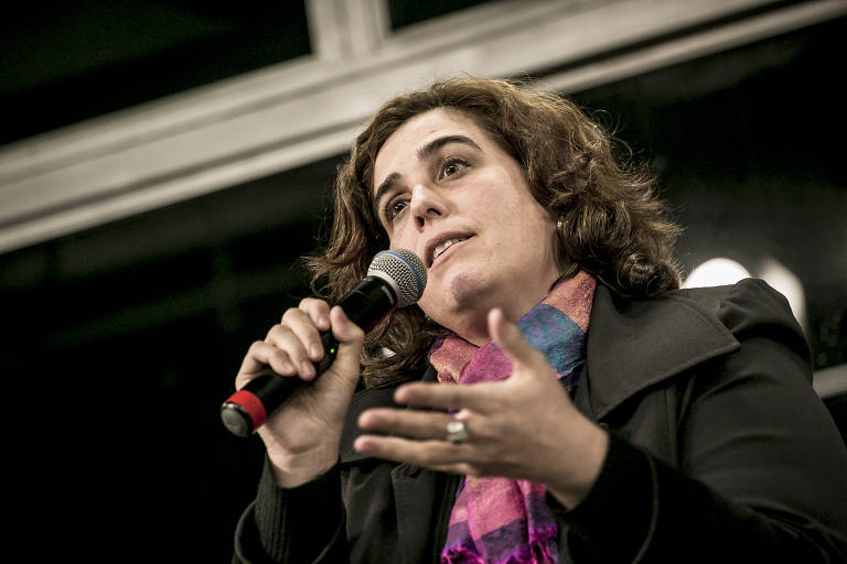 A procuradora da República Samantha Dobrowolski diz que a lei de improbidade deve prever casos de culpa grave de ocupantes de cargos públicos   