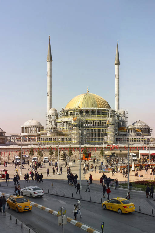 Istambul, na Turquia, tem 14,2 milhões de habitantes