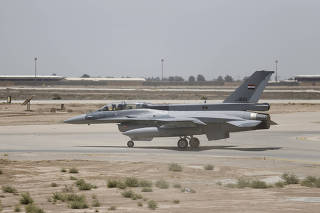 FILE PHOTO: A U.S. F-16 fighter jet on the tarmac of a military base in Balad in Iraq