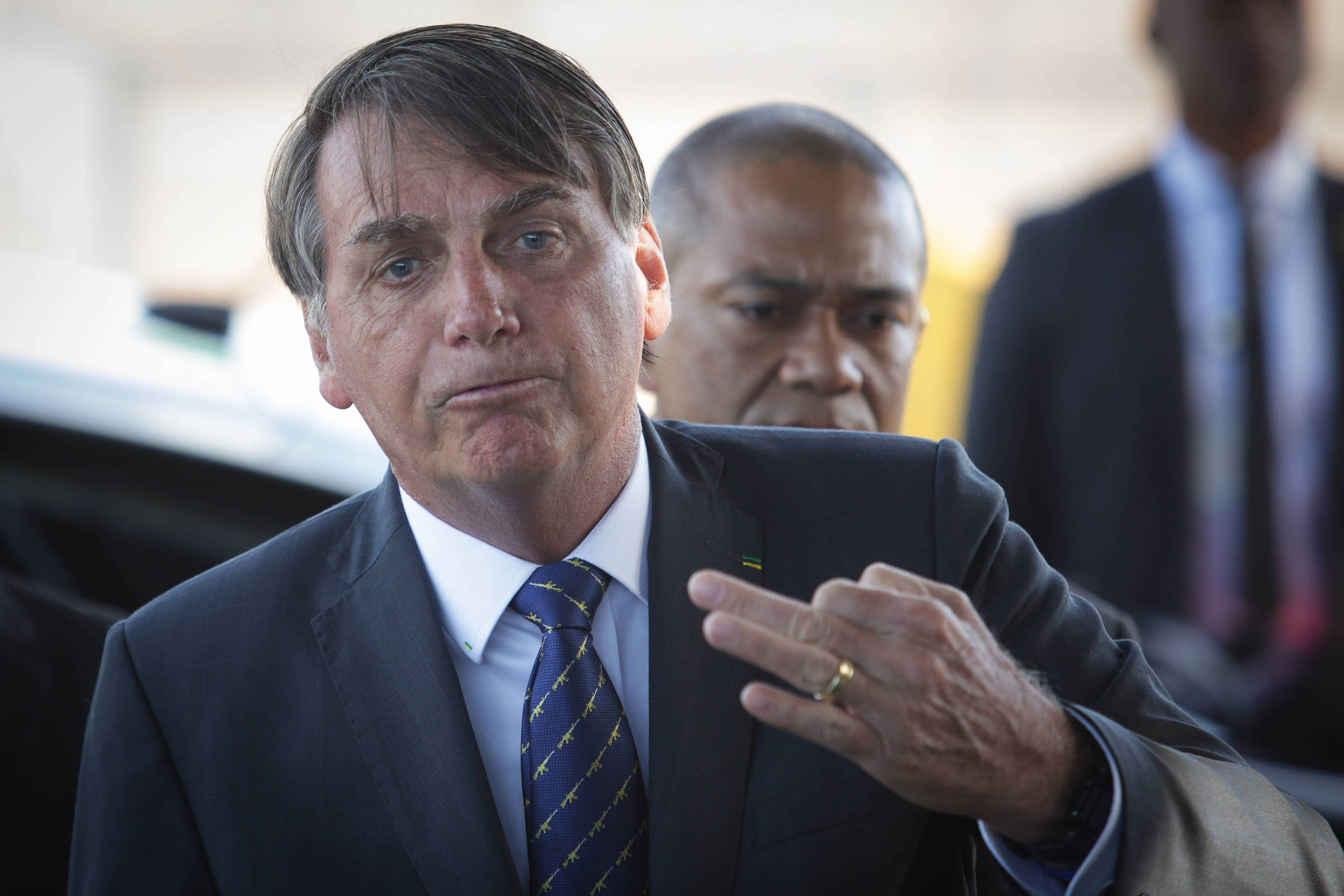 'Não convoquei ninguém', diz Bolsonaro após chamar população para protesto pró-governo