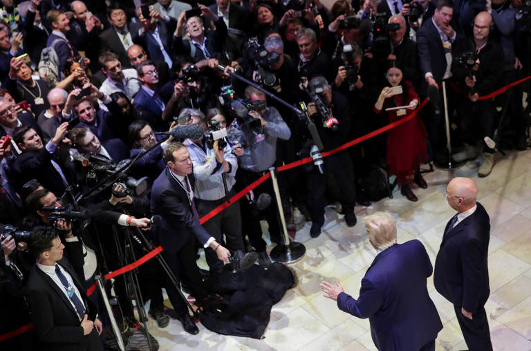 EUA voltaram a vencer, diz Trump em Davos