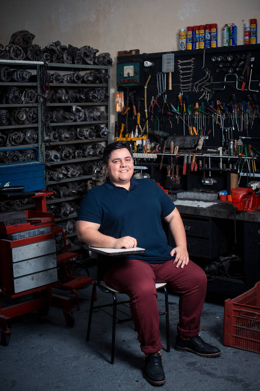 Pedro Rocha, 29, criou o aplicativo Meu Chapa, que intermedeia a contratação de chapas (carregadores) por caminhoneiros; ele foi aluno do MBA de inovação em negócios da Fiap