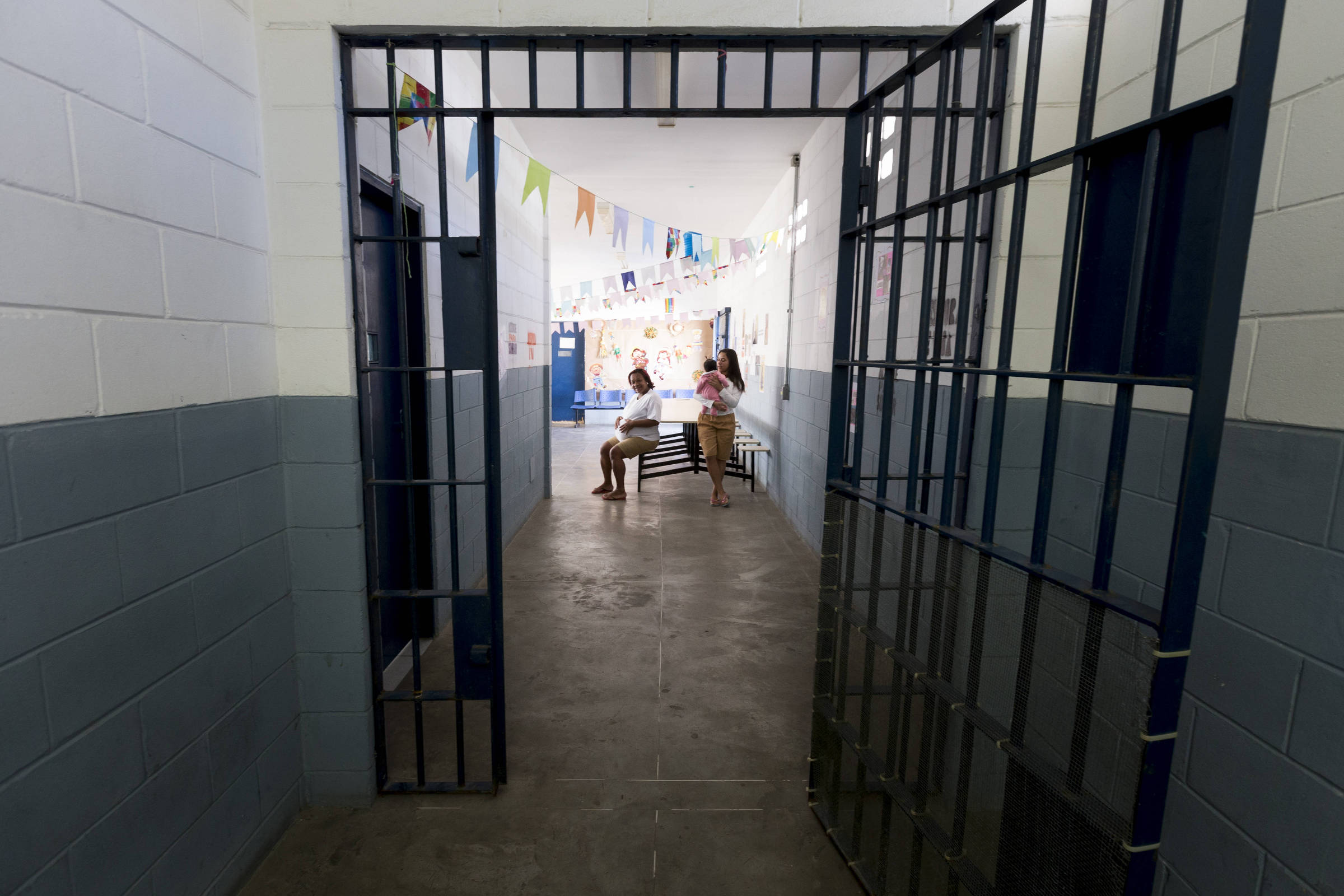 Presídio de SP tem falta de fralda e relato de fome na ala materno-infantil, diz Defensoria
