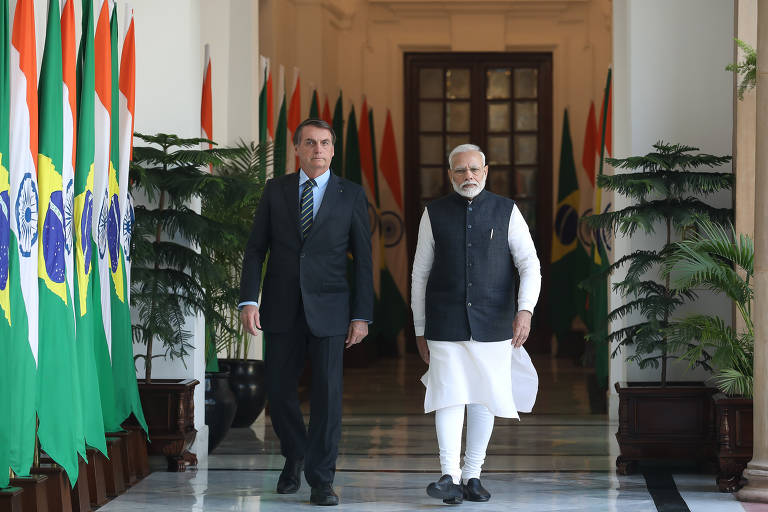 Em conversa com jornalistas no domingo (26), durante visita oficial à Índia, o presidente Jair Bolsonaro voltou a dizer que não entende nada de economia, quando perguntado  sobre tarifa de importações e impostos sobre empresas medida que vem sendo implementada por Narendra Modi na Índia