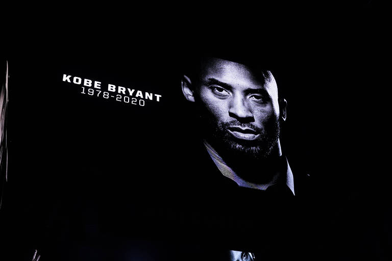 Astro do basquete, Kobe Bryant, 41, morre em acidente de helicóptero -  26/01/2020 - Esporte - Folha