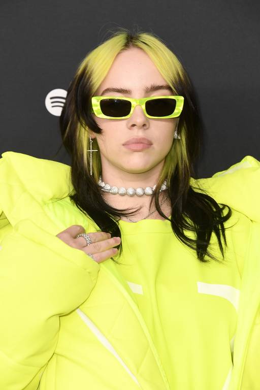 Billie Eilish fala pela primeira vez sobre seu namorado Jesse Rutherford do The  Neighbourhood 