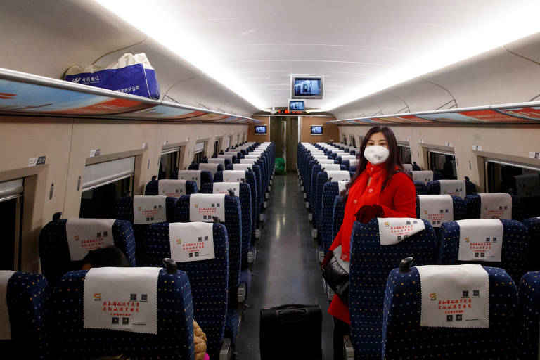 Cidades da China ficam vazias com avanço do coronavírus