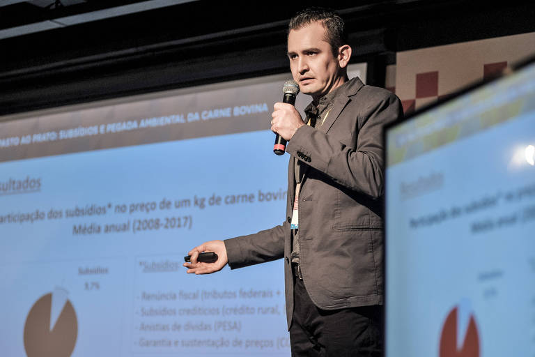 O economista Petterson Molina Vale apresenta os resultados do estudo 'Subsídios e Pegada Ambiental', do Instituto Escolhas 