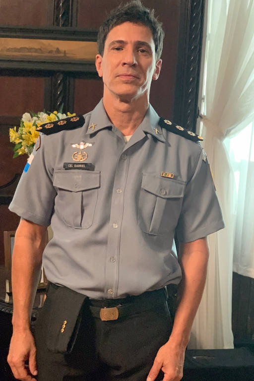 Arcanjo Renegado’ com Leonardo Brício