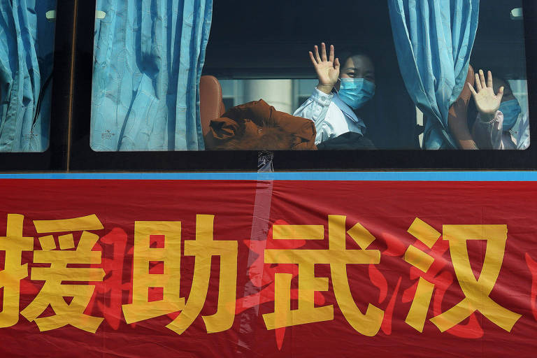 A equipe, composta por 101 membros, partiu para Hubei para combater a nova pneumonia por coronavírus nesta terça-feira (4)