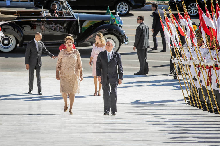 A presidente da republica reeleita pelo PT, Dilma Rousseff e o vice Michel Temer durante cerimônia de posse de seu segundo mandato, no Palácio do Planalto, em Brasilia