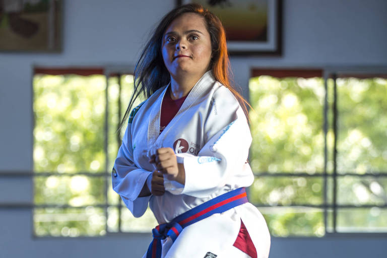 Aluno com Síndrome de Down é destaque na Escolinha de Taekwondo de