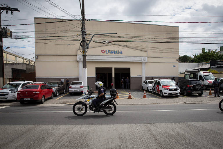 Evento do 19º Batalhão da PM-SP em templo da Igreja Universal do Reino de Deus na zona leste da capital