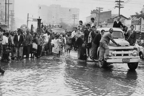 Resultado de imagem para cidade de São Paulo revive as mesmas enchentes há 91 anos