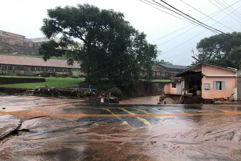 Bombeiros confirmam sexta morte em São Paulo por causa da chuva