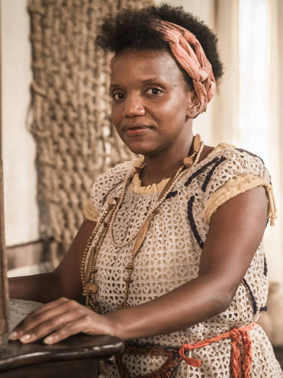 A atriz Mary Sheila como Abena