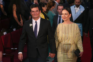 O ministro da Justiça, Sergio Moro, ao lado de sua mulher, Rosangela