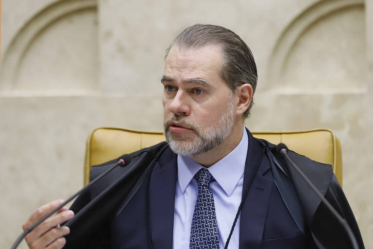 O ministro Dias Toffoli preside sessão plenária do Supremo; na presidência da corte até setembro, ele deixou de fora da programação de julgamentos a pauta de costumes