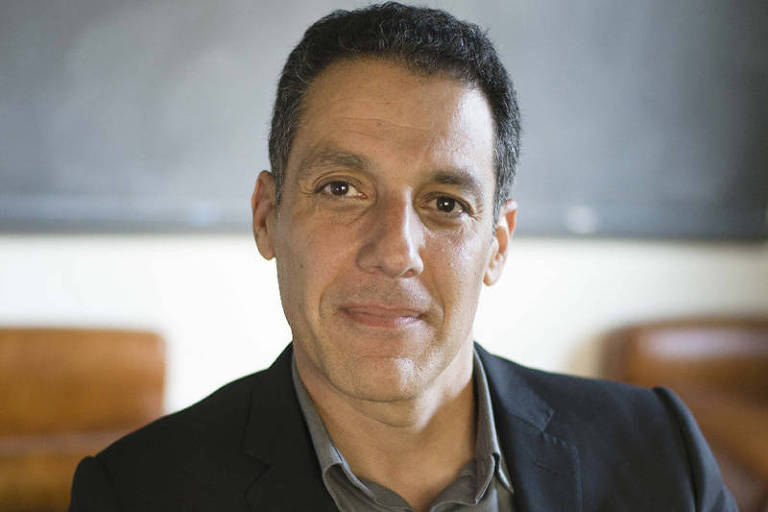 Hany Farid, professor da Universidade da Califórnia, em Berkeley, e especialista em análises de imagens falsas