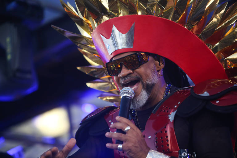 Léo Santana, Carlinhos Brown e Claudia Leitte abrem o Carnaval de Salvador