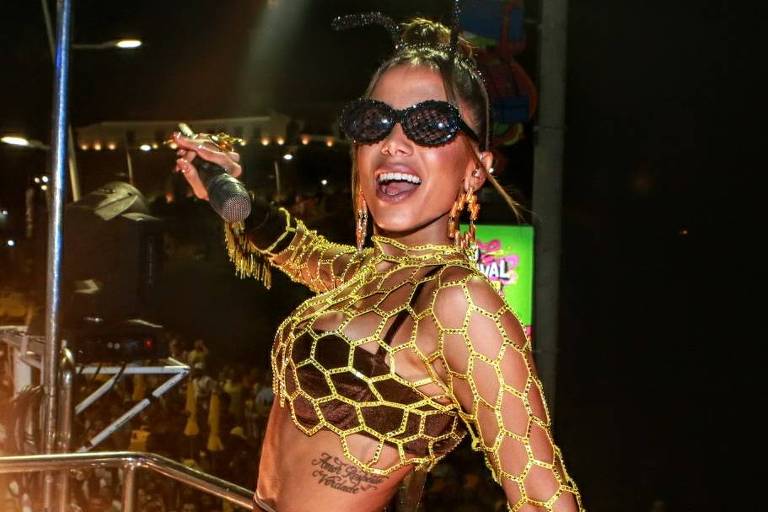 De Anitta a Cláudia Leitte, veja fantasias de famosos para o Carnaval 2020