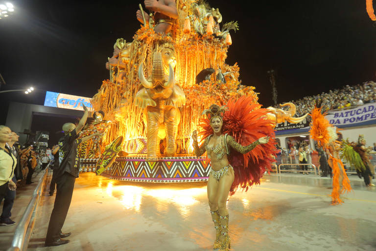 SP: Em noite derradeira do carnaval, Gaviões e Mocidade