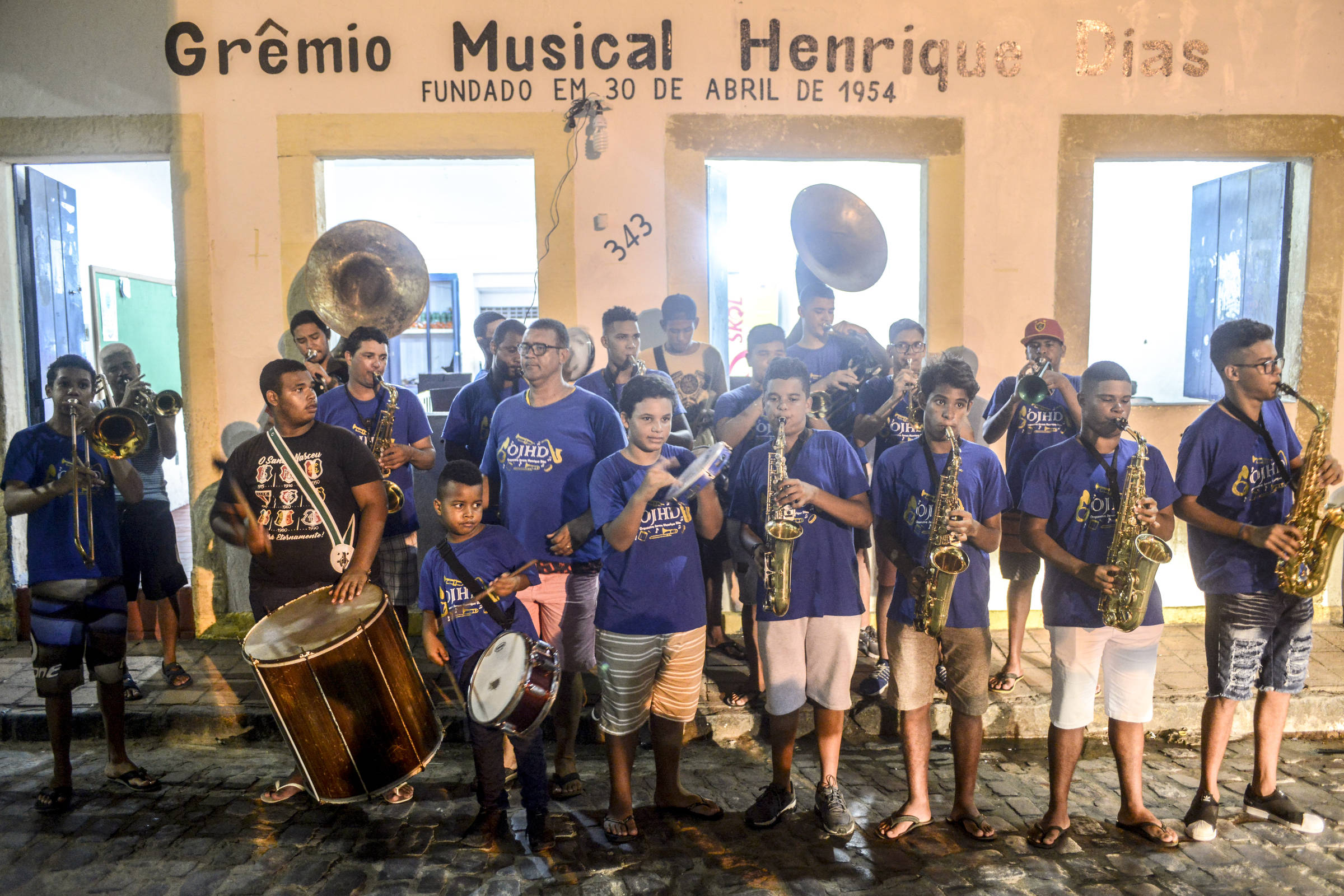 Para sobreviver, bailes de Carnaval se aliam a blocos de rua - 23