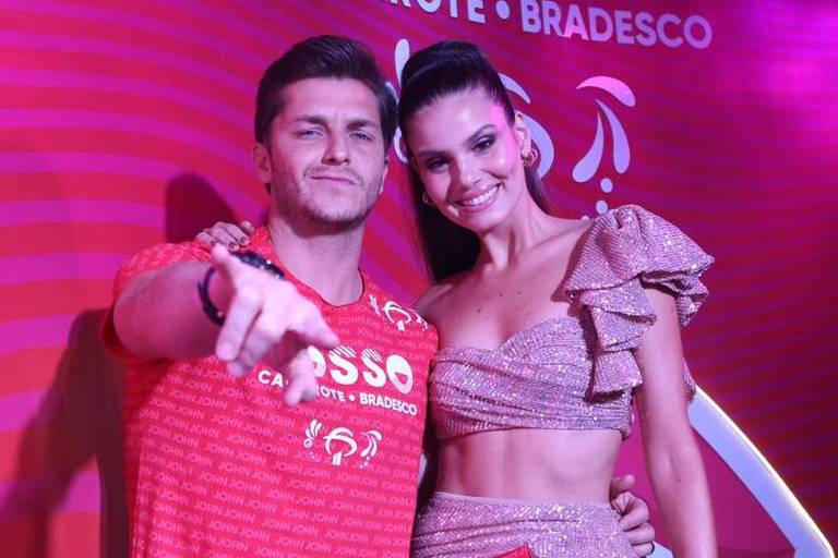 'Nunca vou esquecer', diz Camila Queiroz sobre ser rainha do Baile do Copa